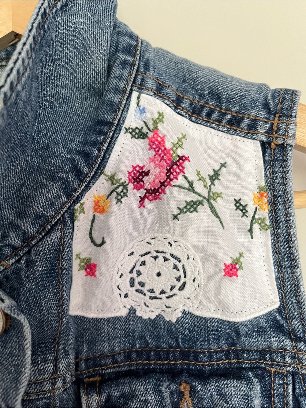 Denim vest with vintage cross stitch details - Picture 4 of 5